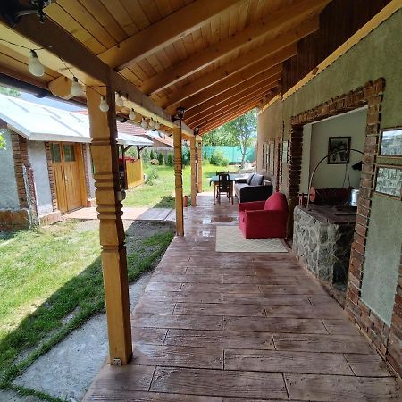 La Tataia Zahei Hotel Dragus Buitenkant foto