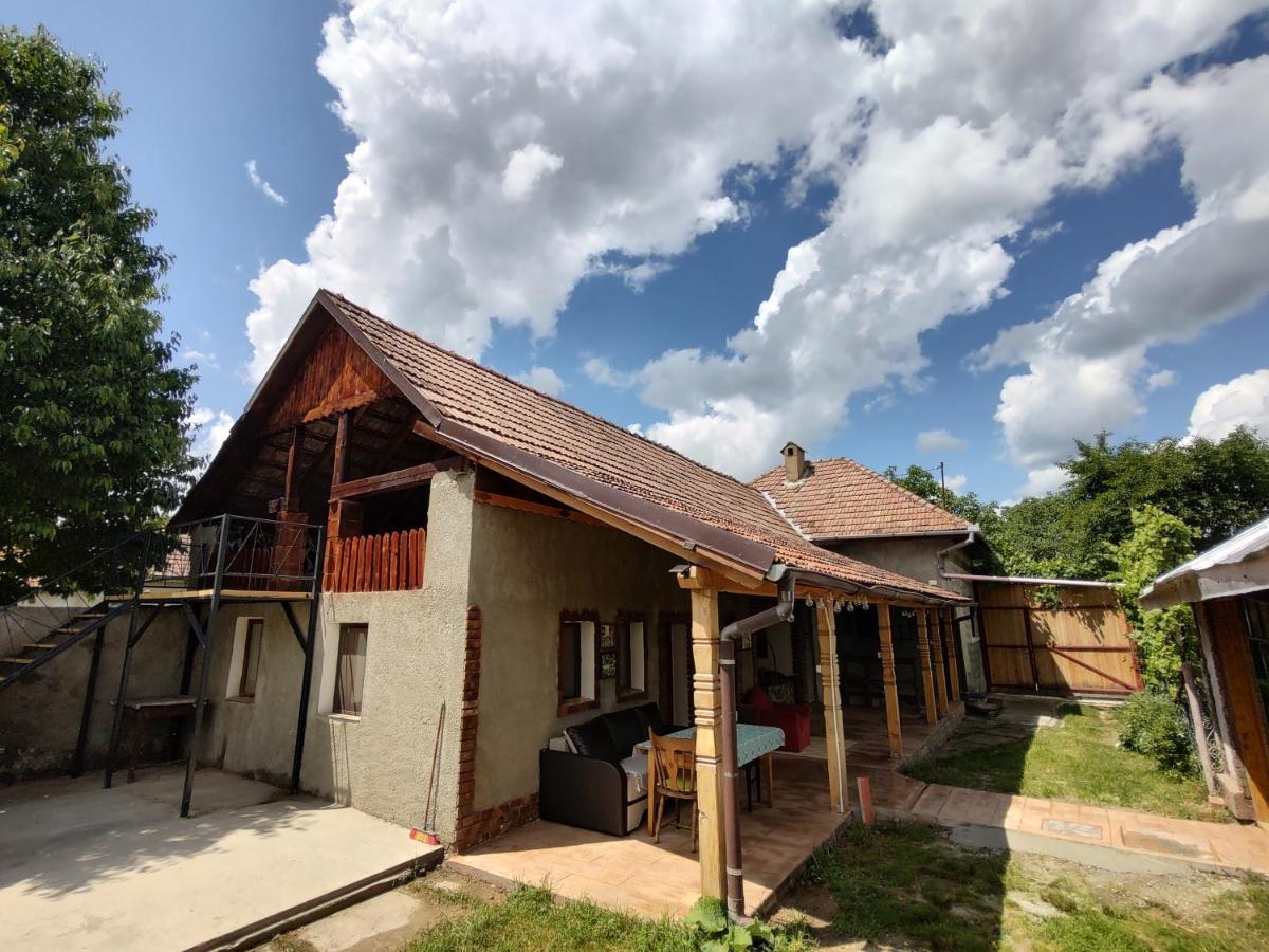 La Tataia Zahei Hotel Dragus Buitenkant foto