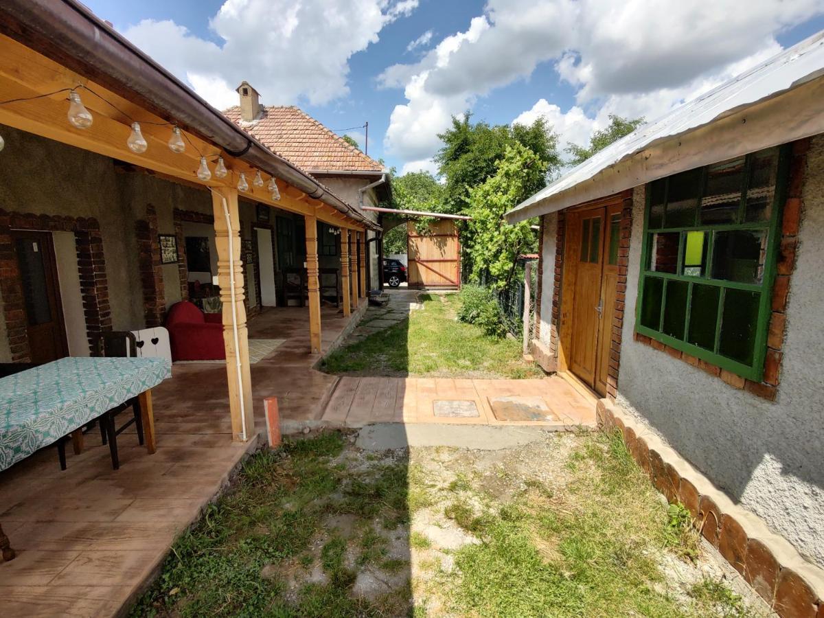 La Tataia Zahei Hotel Dragus Buitenkant foto