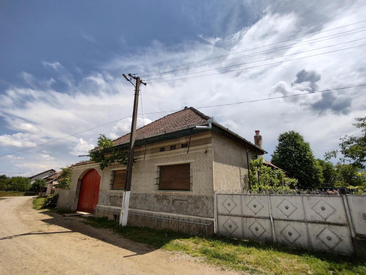 La Tataia Zahei Hotel Dragus Buitenkant foto