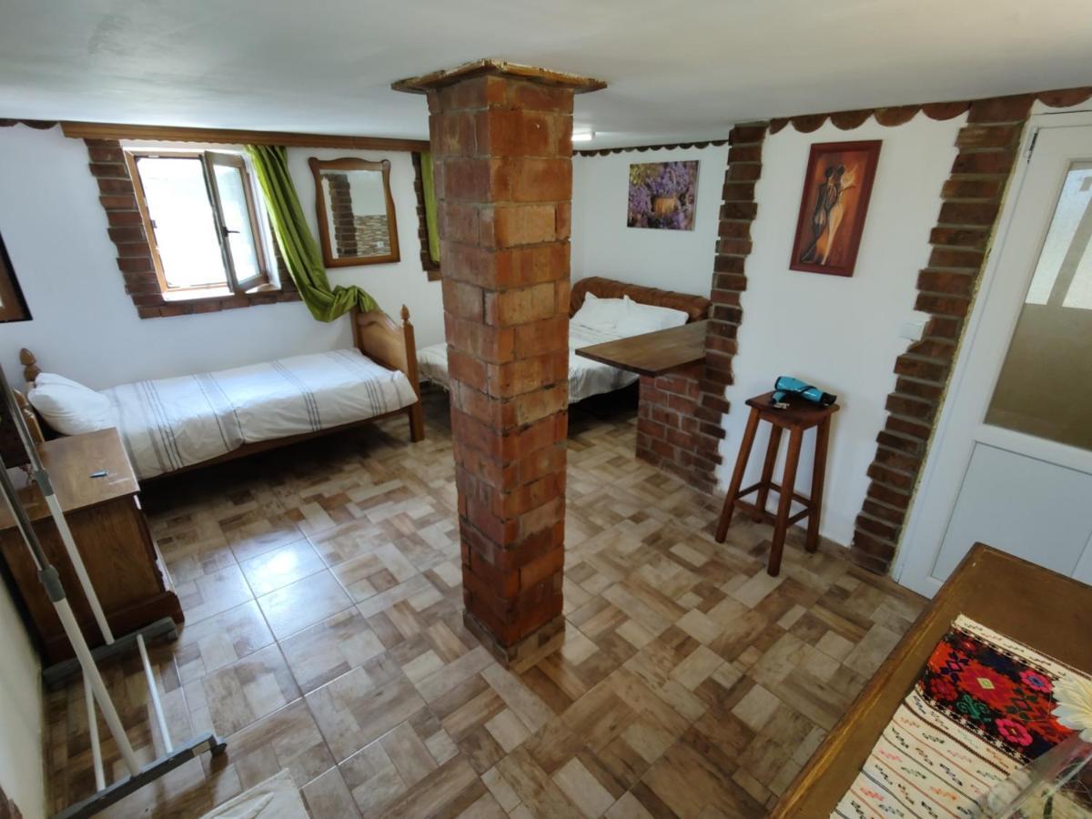 La Tataia Zahei Hotel Dragus Buitenkant foto