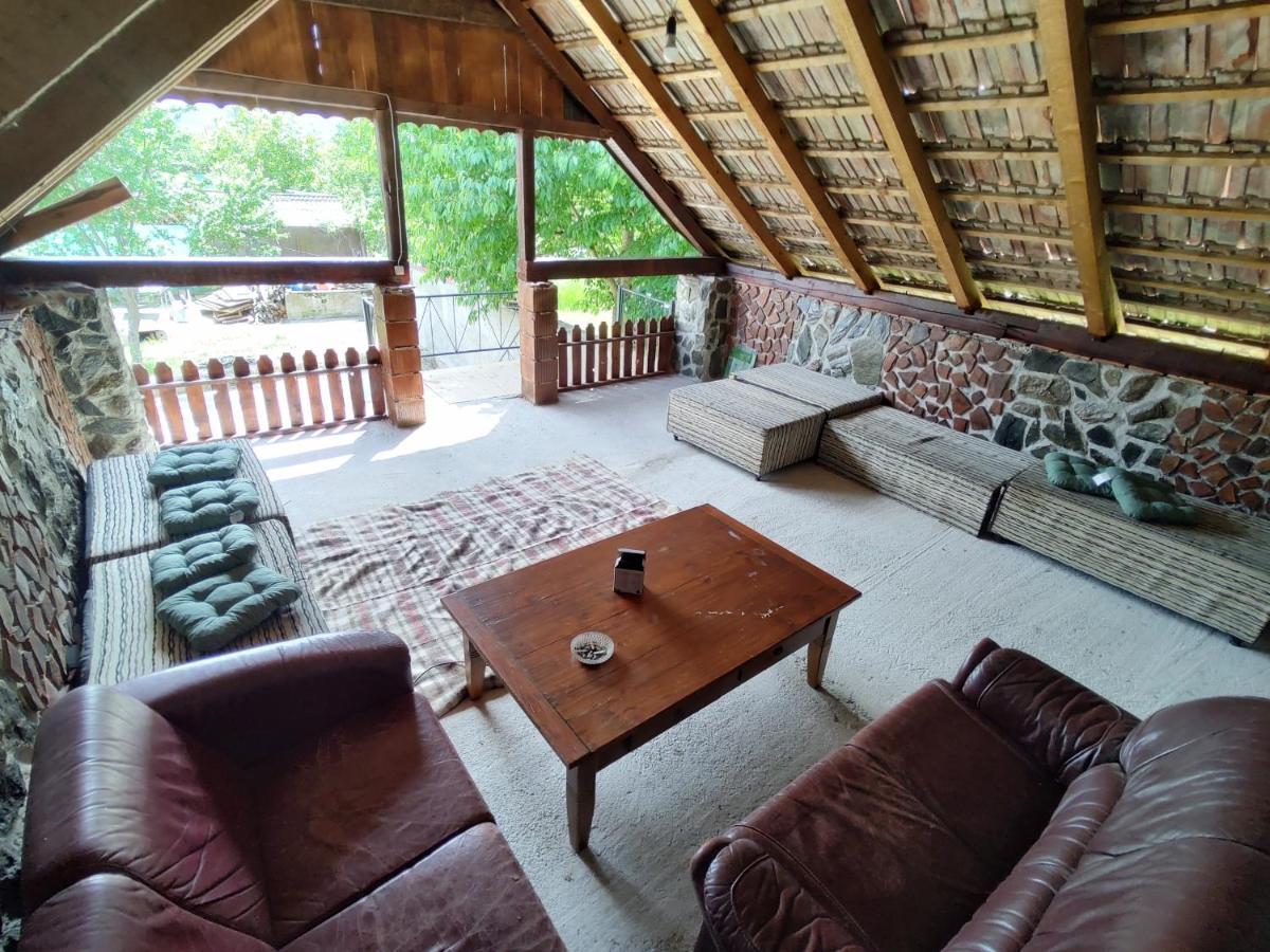 La Tataia Zahei Hotel Dragus Buitenkant foto