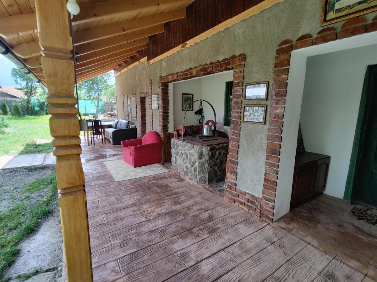 La Tataia Zahei Hotel Dragus Buitenkant foto