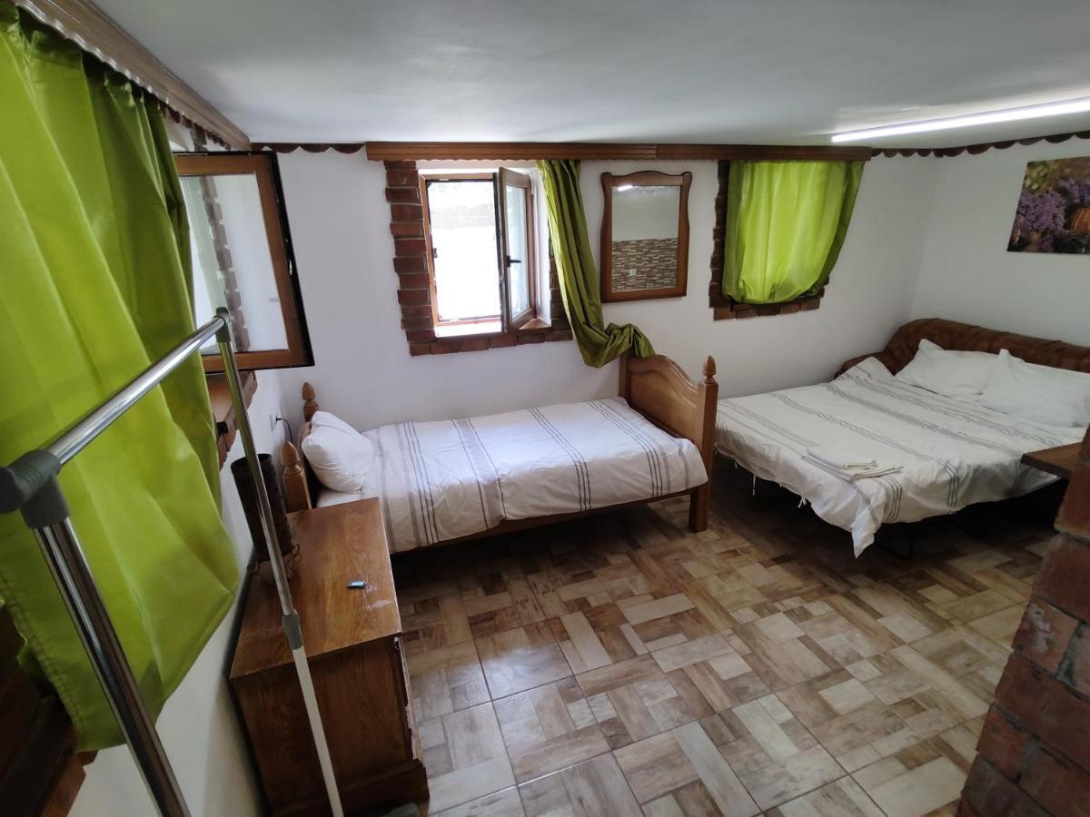 La Tataia Zahei Hotel Dragus Buitenkant foto