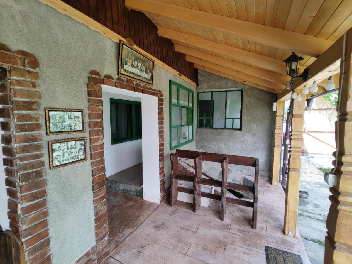 La Tataia Zahei Hotel Dragus Buitenkant foto