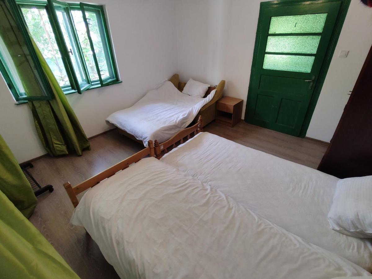 La Tataia Zahei Hotel Dragus Buitenkant foto