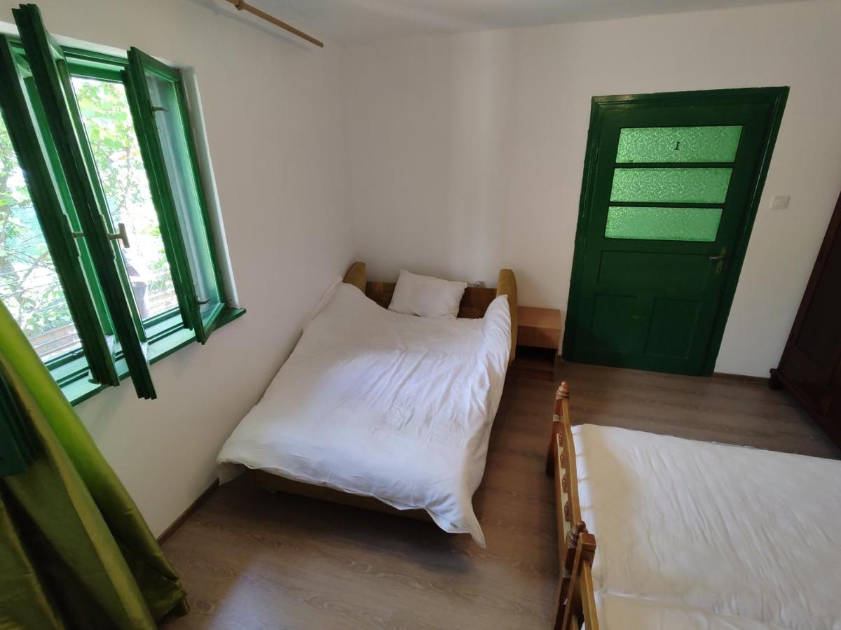 La Tataia Zahei Hotel Dragus Buitenkant foto