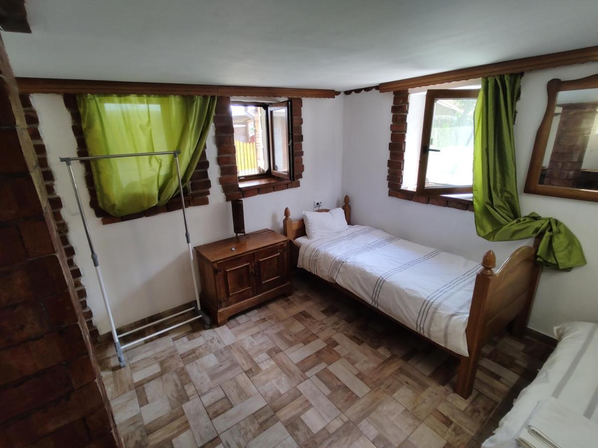 La Tataia Zahei Hotel Dragus Buitenkant foto