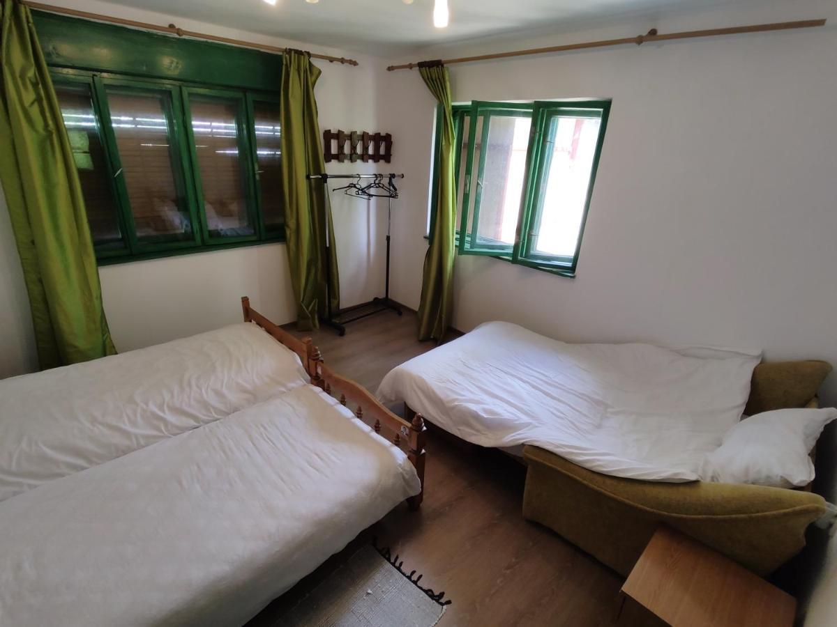 La Tataia Zahei Hotel Dragus Buitenkant foto